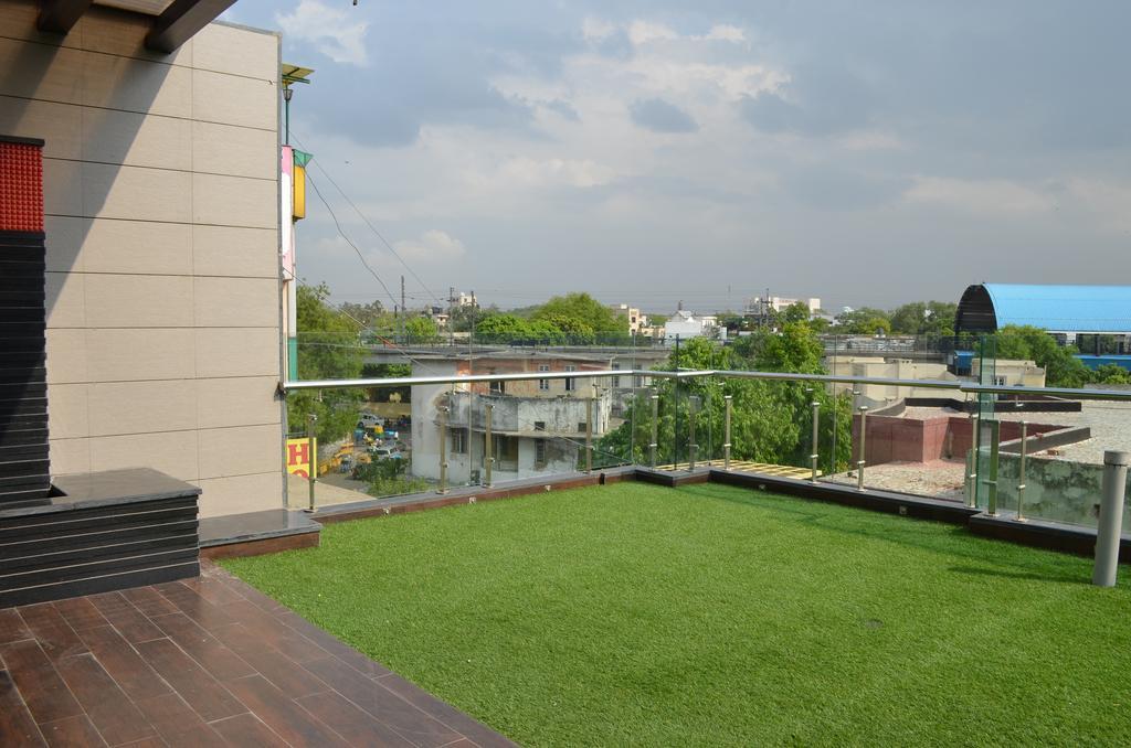 Hotel Metro View Delhi  Eksteriør bilde