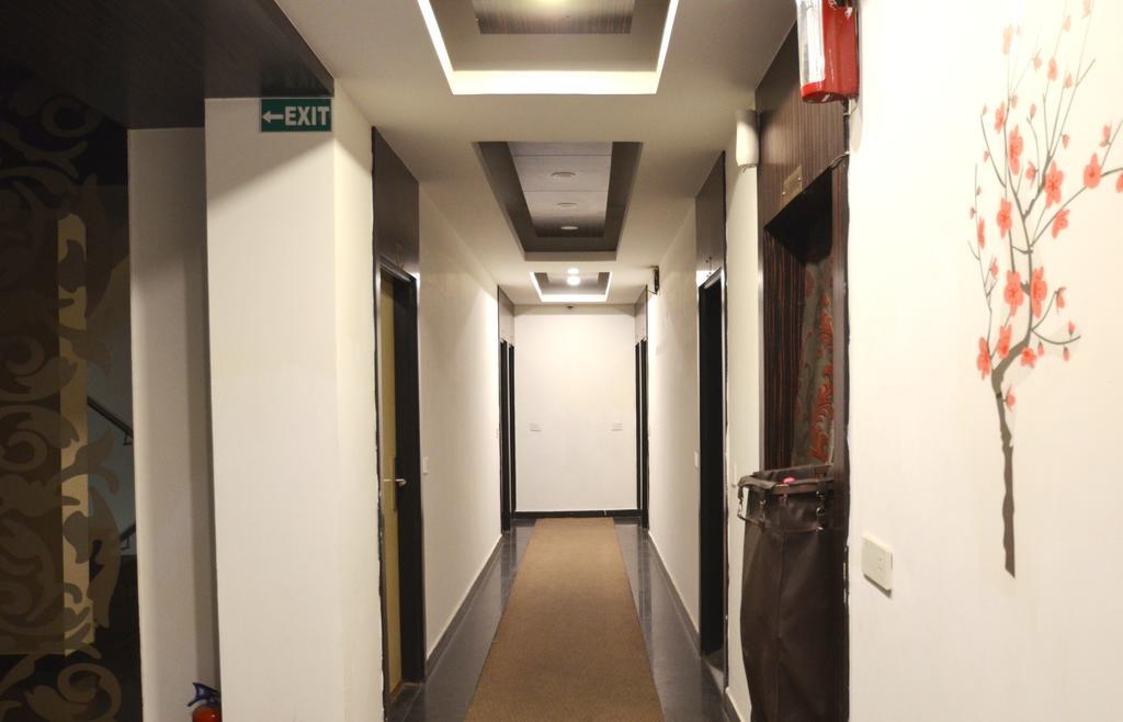 Hotel Metro View Delhi  Eksteriør bilde